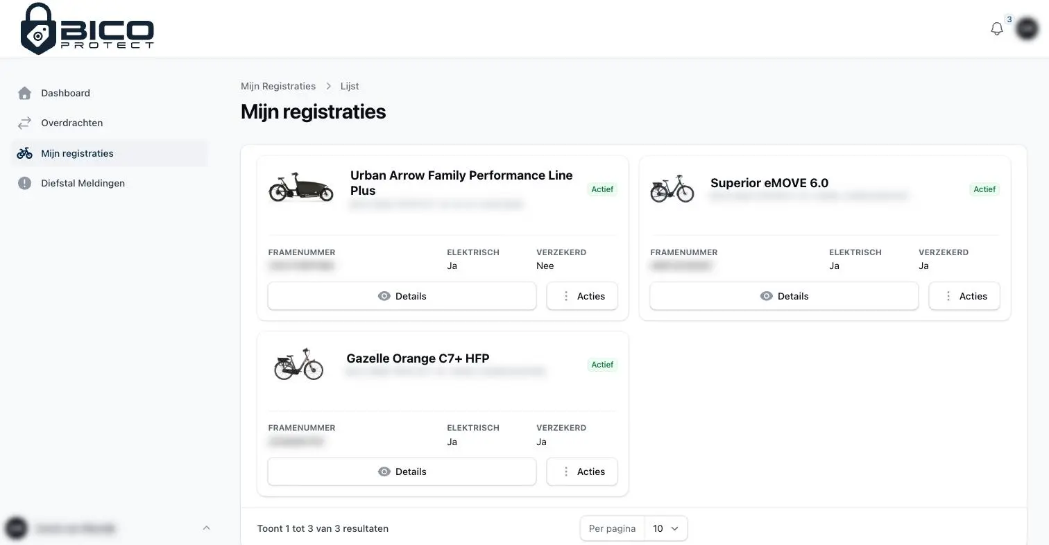 Overzicht Mijn registraties van een consument met drie geregistreerde fietsen, framenummers onleesbaar gemaakt